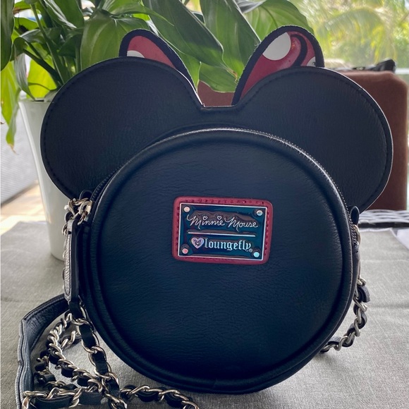 NWOT Minnie Mouse Loungefly Crossbody Purse - Picture 2 of 6